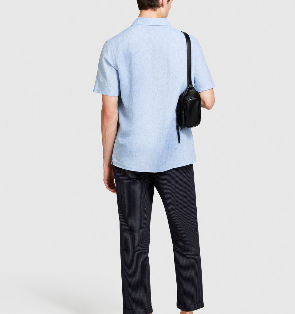 Short sleeve shirt in linen blend - men's regular fit shirts - Light Blue | Sisley image number 3